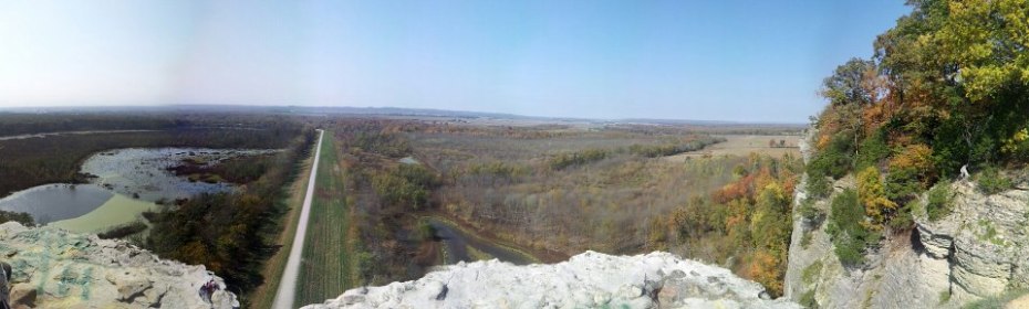 View of Mississippi from an outcrop in Illinois
